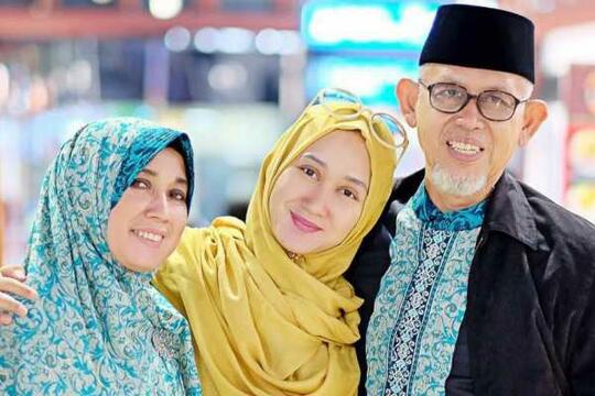 Orang Tua Tidak Meminta Aneh-aneh dari Anak-anaknya, Serius Bahagianya Sederhana!