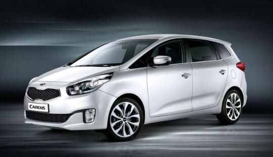 Harga Lebih Murah! Tapi, Kenapa Mobil Suzuki Masih Kurang Laku?
