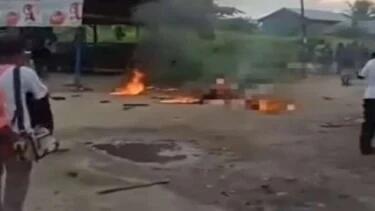 Termakan Hoax, Warga Desa Tega Bakar Hidup-hidup Wanita Hingga Tewas!