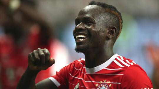 Mengubah Desanya Menjadi Kota? Pesepakbola Sadio Mane Patut Menjadi Inspirasi