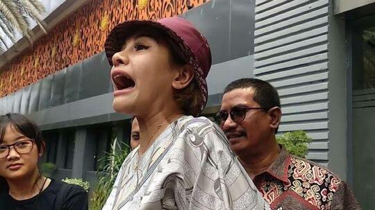 Nikita Mirzani Ingin Terjun Ke Dunia Politik, Apa Yang Akan Terjadi?