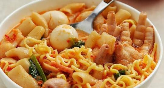 5 Makanan yang Paling Sering Dipesan Ojek Online! Kamu Suka Pesan Yang Mana?