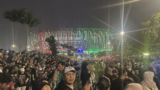 Konser Dewa 19 Membuktikan Betapa Buruknya Akses Ke JIS! Stadion Elit, Akses Sulit!