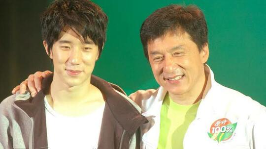 Meski Tajir, Jackie Chan Enggan Warisi Harta Ke Anaknya! Ternyata Ini Penyebabnya!