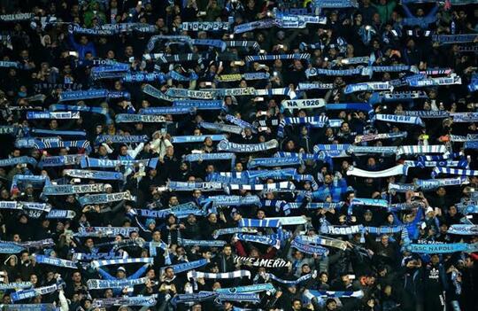 Model OnlyFans Ini Akan Telanjang Jika Napoli Juara Liga Champions! Catat Namanya!
