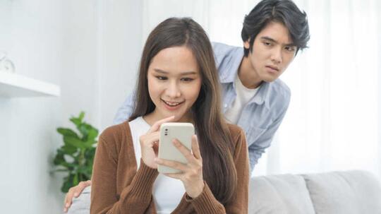 Punya Suami Atau Istri yang Hobi Selingkuh, Apa Sih yang Harus Dilakukan?