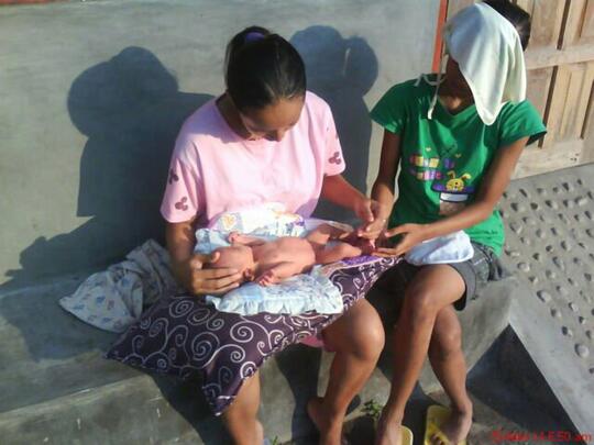 Di Negara Nordik Bayi Tidur Siang di Luar Rumah, Indonesia pun Ada Budaya Jemur Bayi!