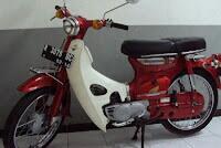 Alasan Kenapa Motor Agan Harus Dibilas Sehabis Kena Air Hujan, Biar Nggak Jerawatan!
