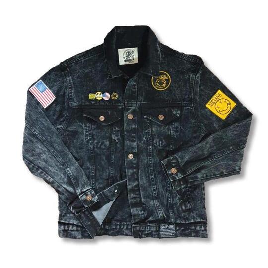 20 Rekomendasi Jaket Denim Lokal, Keren dan Kualitas Bagus!