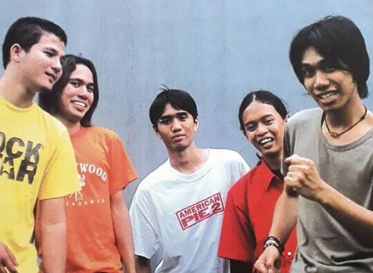 Shile On 7, Band Legend Yang Sederhana!