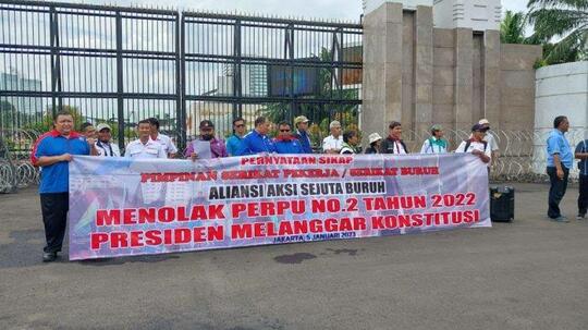 5 Poin Perppu Cipta Kerja yang Berpotensi Merugikan Para Pekerja!