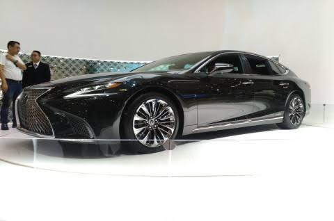 Taktik Mantap Lexus Mengalahkan BMW Dan Mercedes!