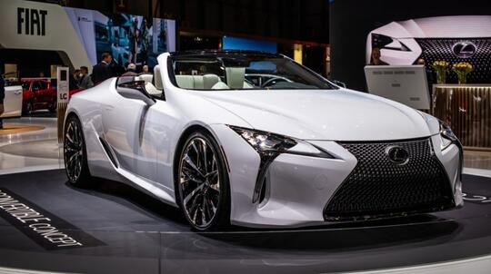 Taktik Mantap Lexus Mengalahkan BMW Dan Mercedes!