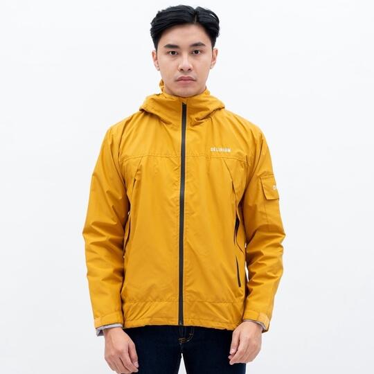 15 Rekomendasi Jaket Gunung Pria Merek Lokal, Buat yang Suka Mendaki