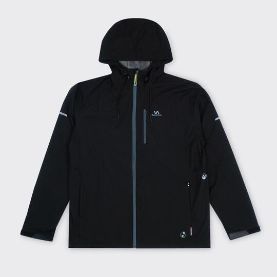 15 Rekomendasi Jaket Gunung Pria Merek Lokal, Buat yang Suka Mendaki