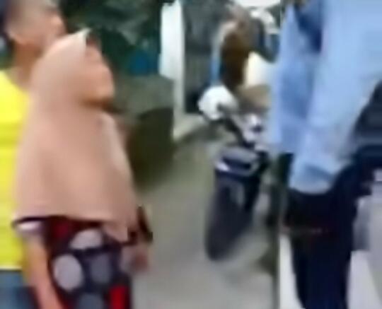 Tidak Mau Bayar Hutang, Berujung Ribut Sama Debt-Collector! Siapa yang Salah?