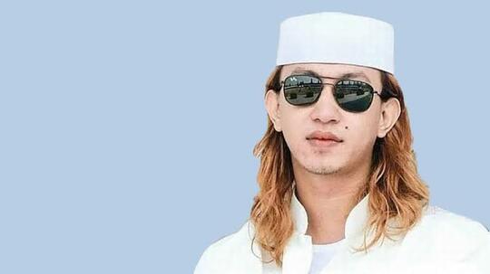 Gara-gara Kawal dan Cium Tangan Bahar bin Smith, 3 Petugas Bandara Dipecat!
