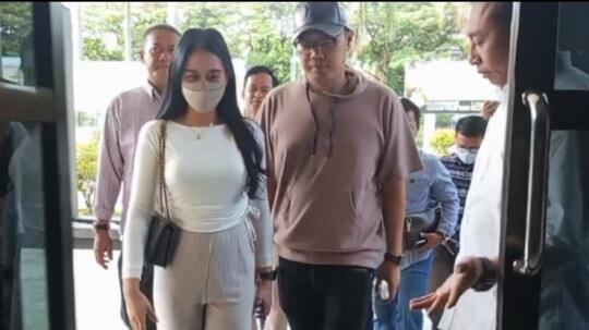 Dulu Dibela, Kini Karyawati yang Diajak Staycation Bos Malah Dihujat Netizen!