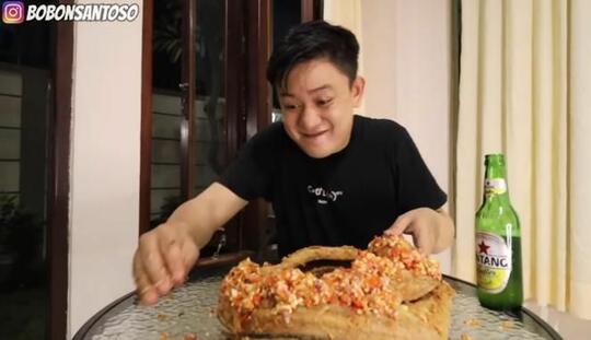5 Makanan Paling Aneh yang Dibuat Bobon Santoso! Gak Ada yang Bener Gan!