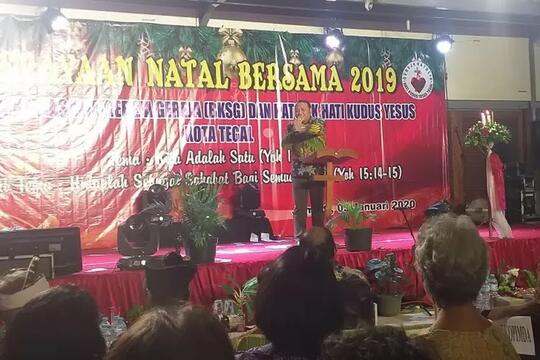 Baiknya Orang Tegal Sampai Bikin Biksu Thailand Menangis, Jadilah Seperti Orang Tegal