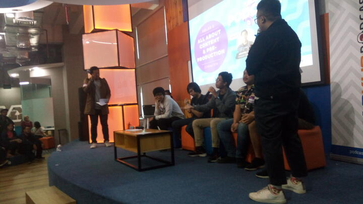 Ngomongin Tentang Content, Begini Keseruan Kelas Podcast Kedua GanSis!