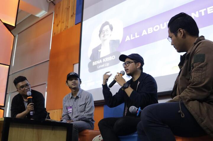Ngomongin Tentang Content, Begini Keseruan Kelas Podcast Kedua GanSis!