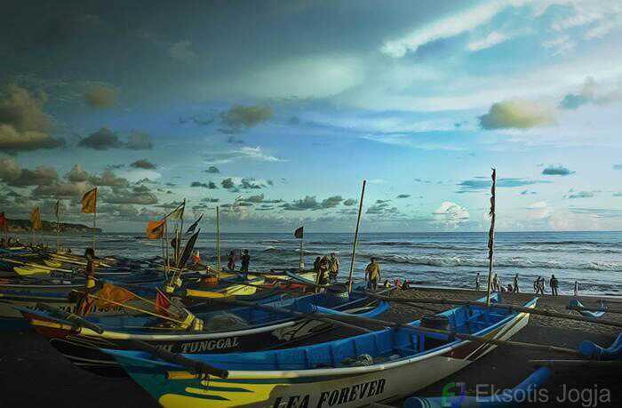 Empat destinasi wisata pantai melimpah tepatnya di Kabupaten Bantul