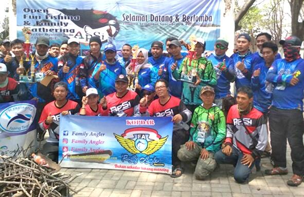 Memancing ? Hobi yang membosankan Atau Justru Menyenangkan? Memancing ? Hobi yang membosankan Atau Justru Menyenangkan?