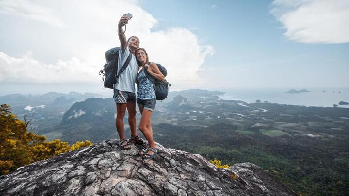 Boros Atau justru Menghasilkan?? Traveling terus itu Gimana Sih!