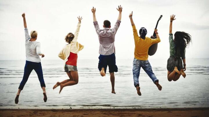 Meski Terlihat Boros dan Buang-buang Uang, Ternyata Ini Manfaat dari Hobi Traveling