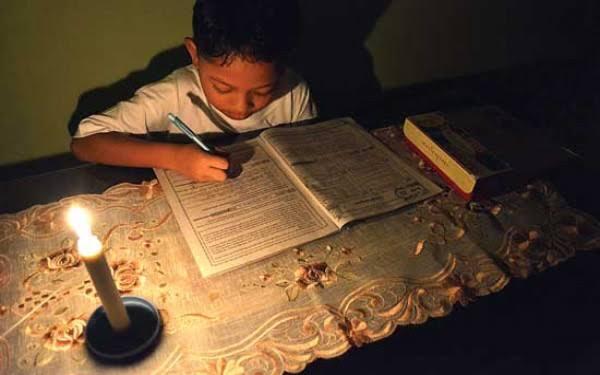 Apa Yang Terjadi Bila Manusia Modern Hidup Tanpa Listrik?